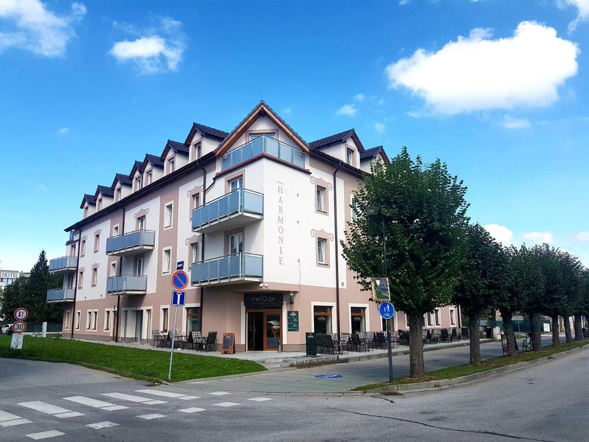 Wellness Hotel Harmonie Třeboň Exterior foto