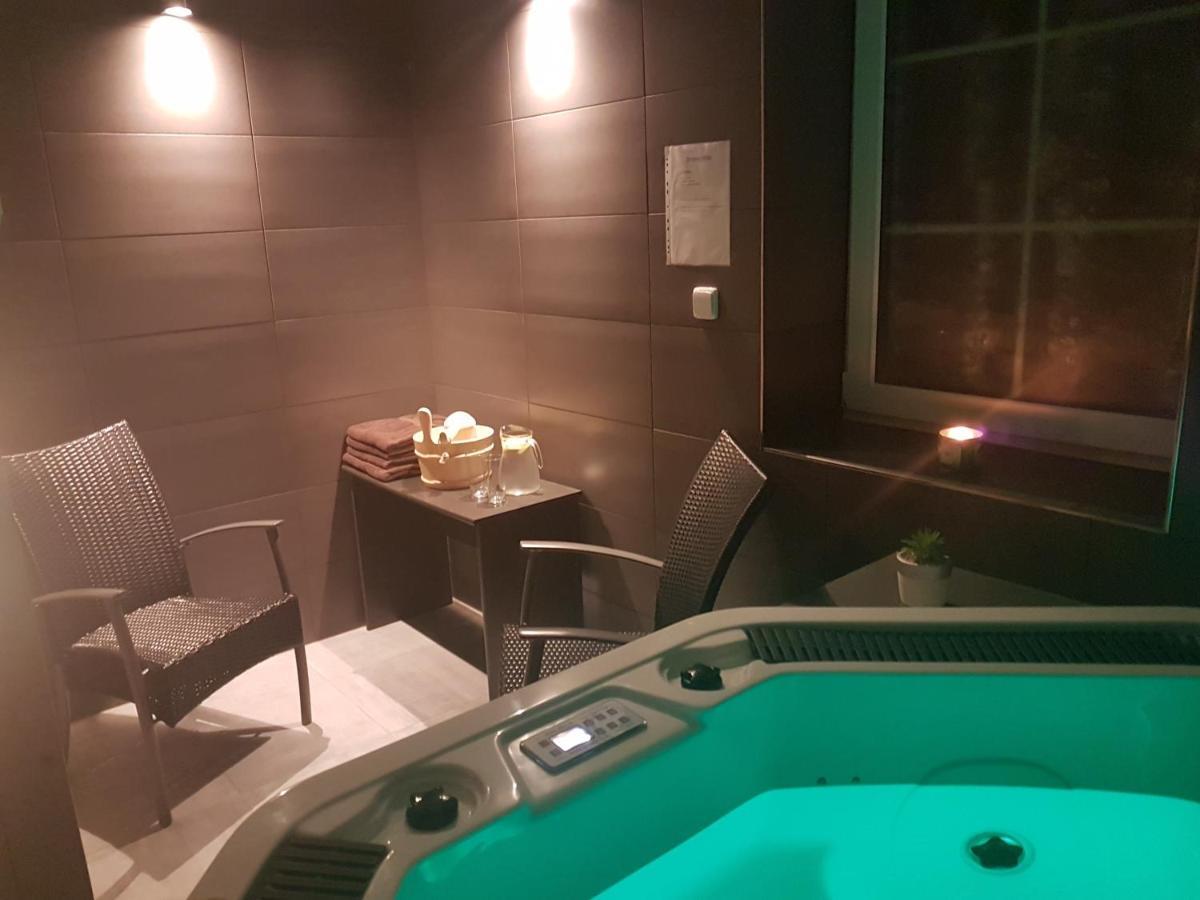 Wellness Hotel Harmonie Třeboň Exterior foto